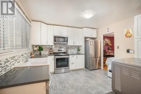 2024 Othello Avenue Ottawa ON K1G 2A6