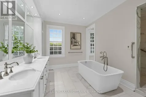 6029 Rideau Valley Drive North Ottawa ON K4M 1B3