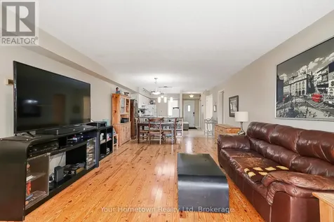 10 Mulligan Lane Wasaga Beach ON L9Z 1C4