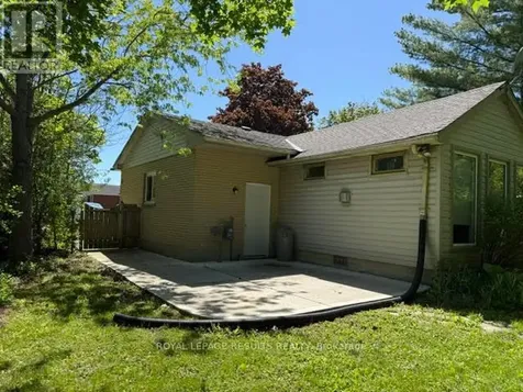 2 Northwood Place St. Thomas ON N5P 2J4