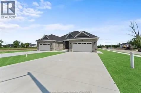 78 Redwood Avenue Cottam ON N0R 1B0