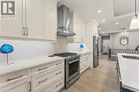 78 Redwood Avenue Cottam ON N0R 1B0