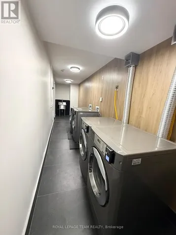 235 Cooper Street Ottawa ON K2P 1L7