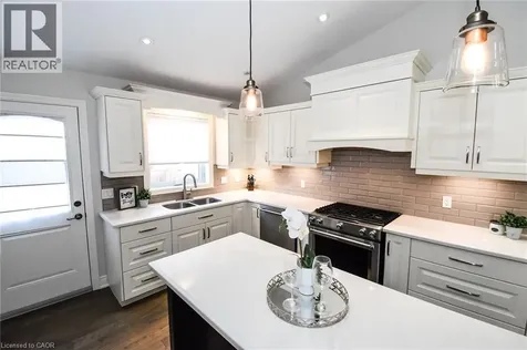 295 Courtland Street Delhi ON N4B 0A7