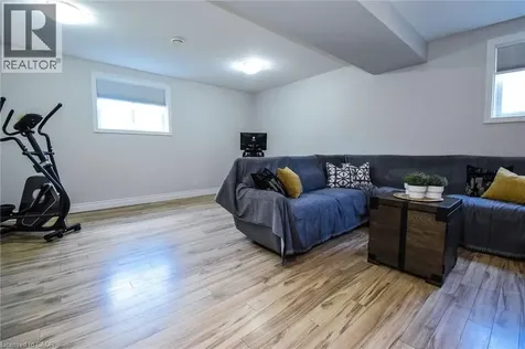 295 Courtland Street Delhi ON N4B 0A7