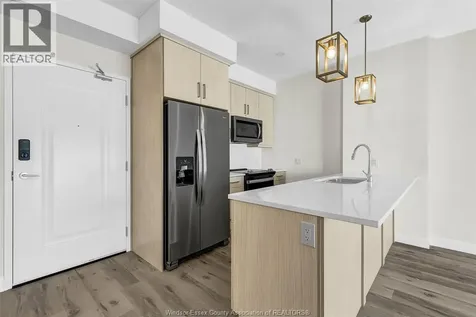 1740 Sprucewood Lasalle ON N9J 1X7