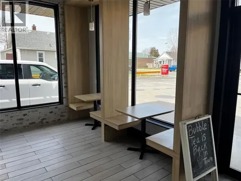 1119 Dufferin Avenue Wallaceburg ON N8A 2W2