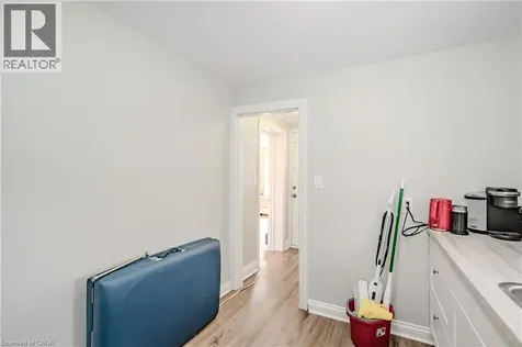492 Locust Street Burlington ON L7S 1V2