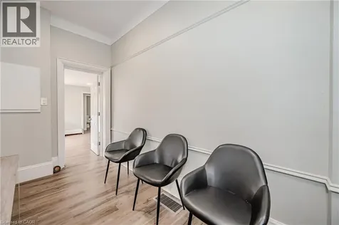 492 Locust Street Burlington ON L7S 1V2