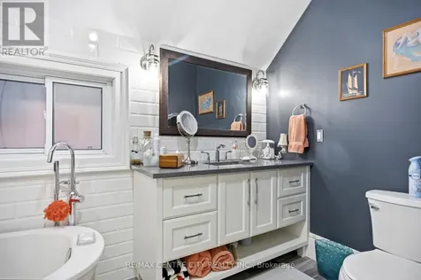 12 Rosebery Place St. Thomas ON N5R 2H7