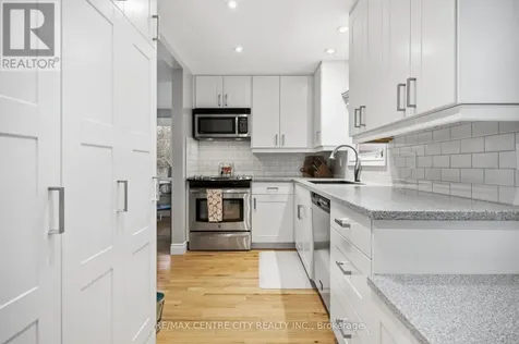 12 Rosebery Place St. Thomas ON N5R 2H7