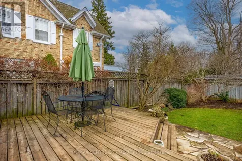 12 Rosebery Place St. Thomas ON N5R 2H7