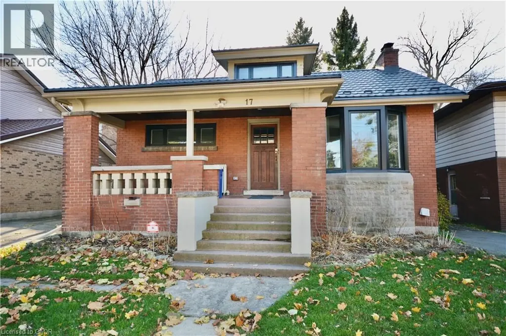 17 Inverness Avenue West Hamilton ON L9C 1A1