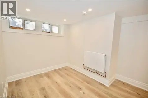 17 Inverness Avenue West Hamilton ON L9C 1A1