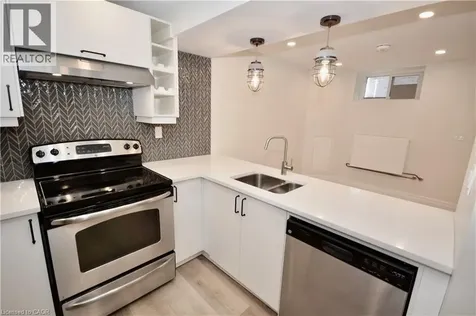 17 Inverness Avenue West Hamilton ON L9C 1A1
