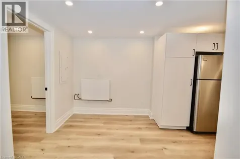 17 Inverness Avenue West Hamilton ON L9C 1A1