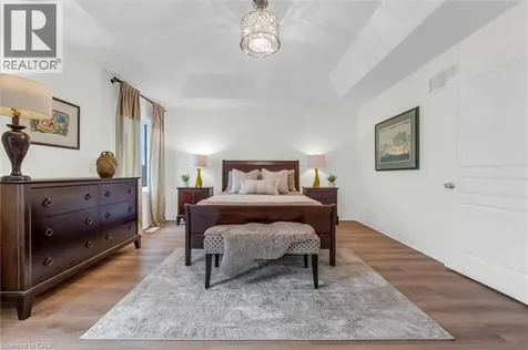 87 Newcombe Road Dundas ON L9H 0A6