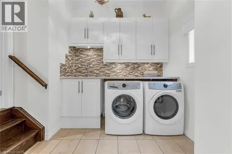 87 Newcombe Road Dundas ON L9H 0A6