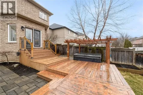 87 Newcombe Road Dundas ON L9H 0A6