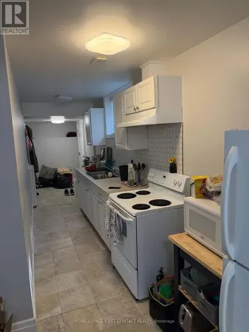 3178 Oak Street Innisfil ON L9S 2K3