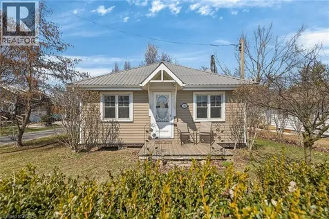 88 Erie Boulevard Long Point ON N0E 1M0