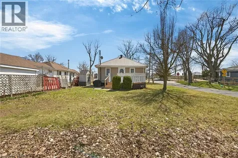 88 Erie Boulevard Long Point ON N0E 1M0