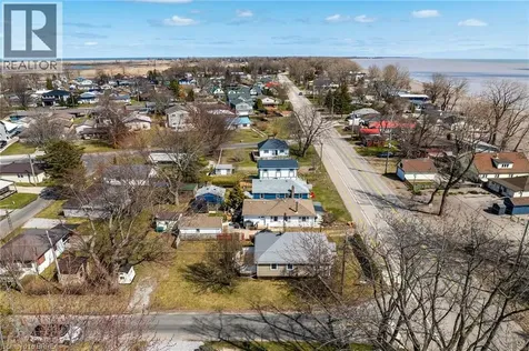 88 Erie Boulevard Long Point ON N0E 1M0