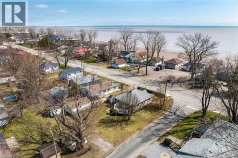 88 Erie Boulevard Long Point ON N0E 1M0