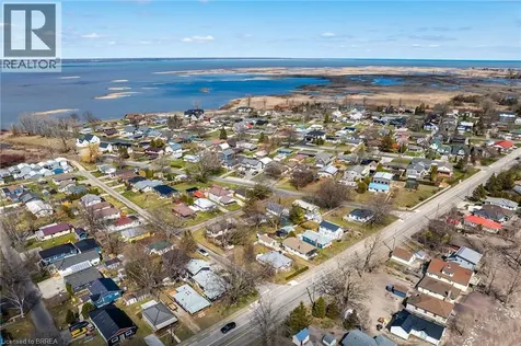 88 Erie Boulevard Long Point ON N0E 1M0