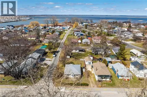 88 Erie Boulevard Long Point ON N0E 1M0