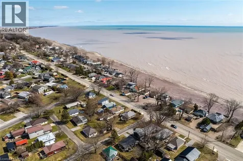 88 Erie Boulevard Long Point ON N0E 1M0