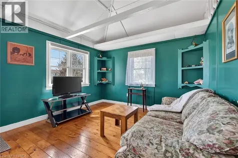88 Erie Boulevard Long Point ON N0E 1M0