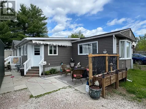 105 Pinehurst Estates Petawawa ON K8H 2H2