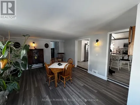 105 Pinehurst Estates Petawawa ON K8H 2H2