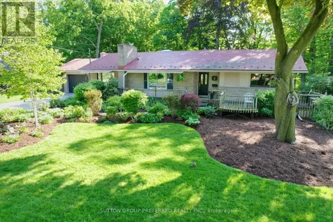 7 Metamora Crescent London North (north J) ON N6G 1R2