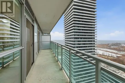 33 Shore Breeze Drive Toronto (mimico) ON M8V 0G1