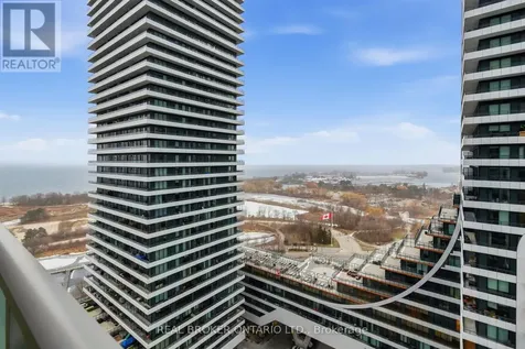 33 Shore Breeze Drive Toronto (mimico) ON M8V 0G1