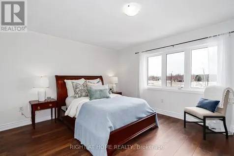 9 Mission Street Wasaga Beach ON L9Z 0L8