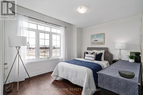 9 Mission Street Wasaga Beach ON L9Z 0L8