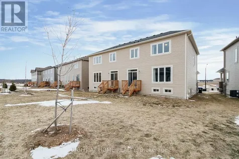 9 Mission Street Wasaga Beach ON L9Z 0L8