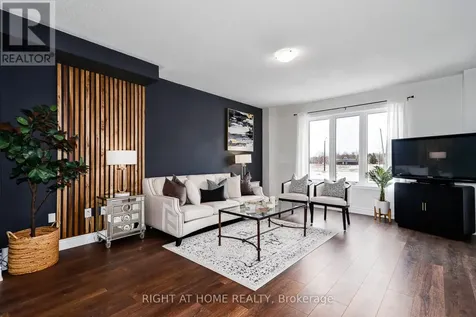 9 Mission Street Wasaga Beach ON L9Z 0L8