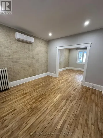 53 Heney Street Ottawa ON K1N 5V6