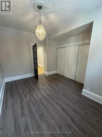 53 Heney Street Ottawa ON K1N 5V6