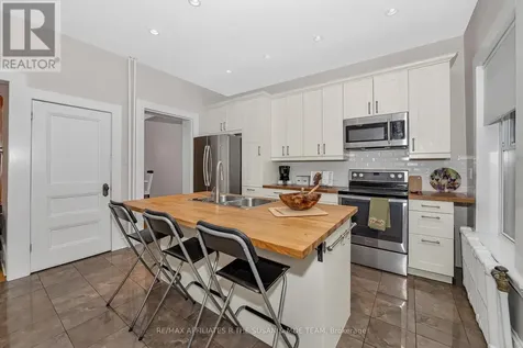 194 Augusta Street Ottawa ON K1N 8C3