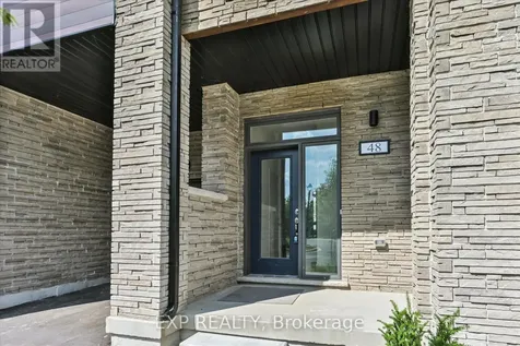 48 Wyn Wood Lane Orillia ON L3V 8P7