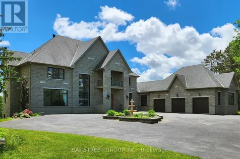 3141 Vivian Road Whitchurch-stouffville ON L3Y 4W1
