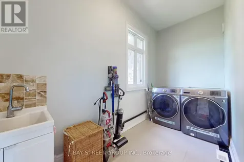 3141 Vivian Road Whitchurch-stouffville ON L3Y 4W1