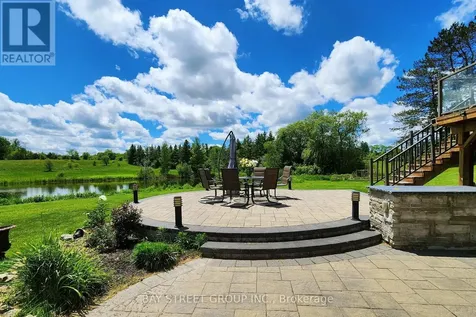 3141 Vivian Road Whitchurch-stouffville ON L3Y 4W1