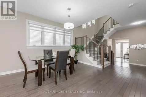 707 Moonflower Crescent Ottawa ON K1T 0X8