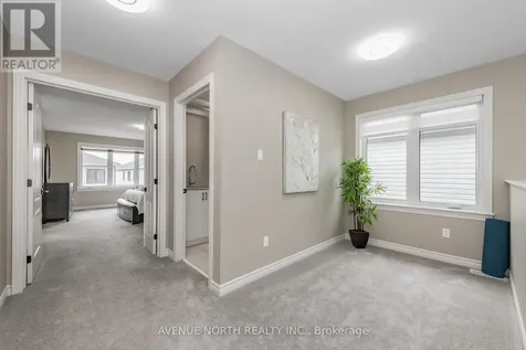 707 Moonflower Crescent Ottawa ON K1T 0X8